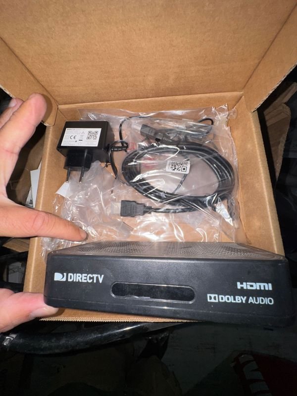 Receptor DirecTV Standard Receiver con Accesorios