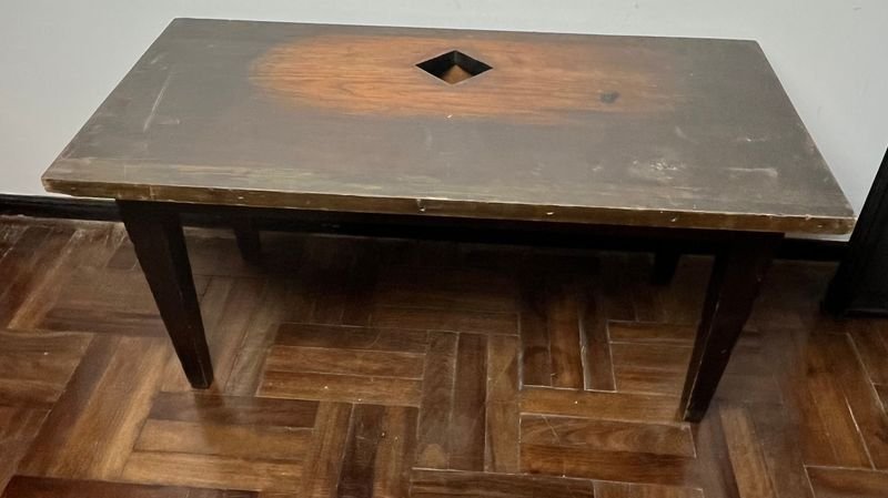Mesa ratona de madera con diseño antiguo - imagen 2