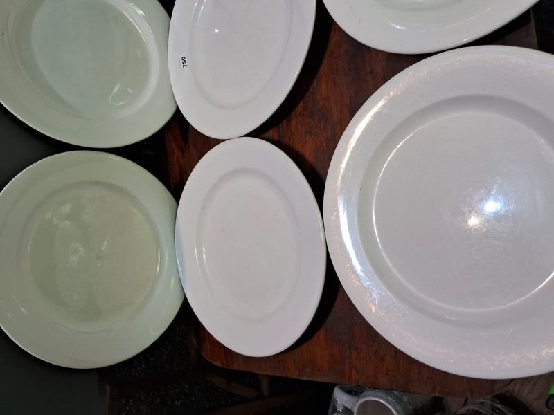 Lote anterior: Lote de platos llanos blancos de 30 cm