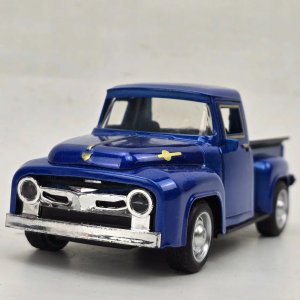 Lote anterior: Camioneta Ford F-100 Escala Azul Metálico