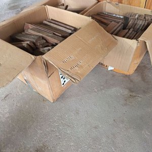 Lote de 3 Cajas con Listones de Piso Parquet de Madera - imagen 2