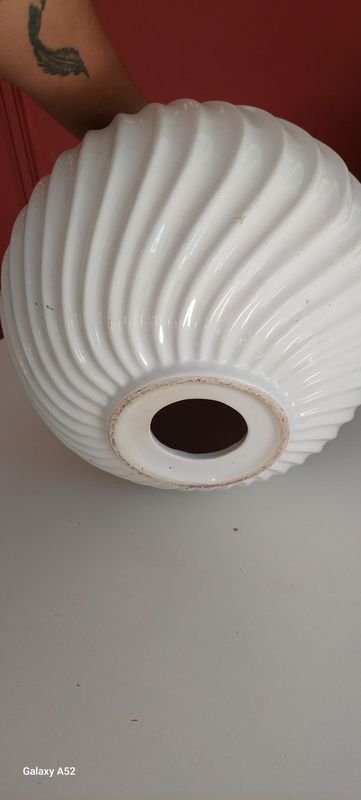 Base de lámpara blanca y elegante - imagen 3