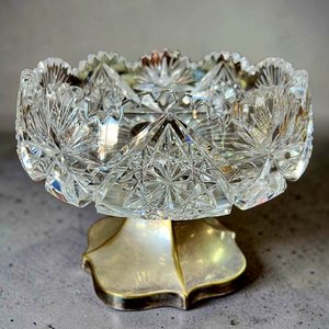 Lote anterior: Centro de Mesa Antiguo Cristal Tallado con Pie Plateado