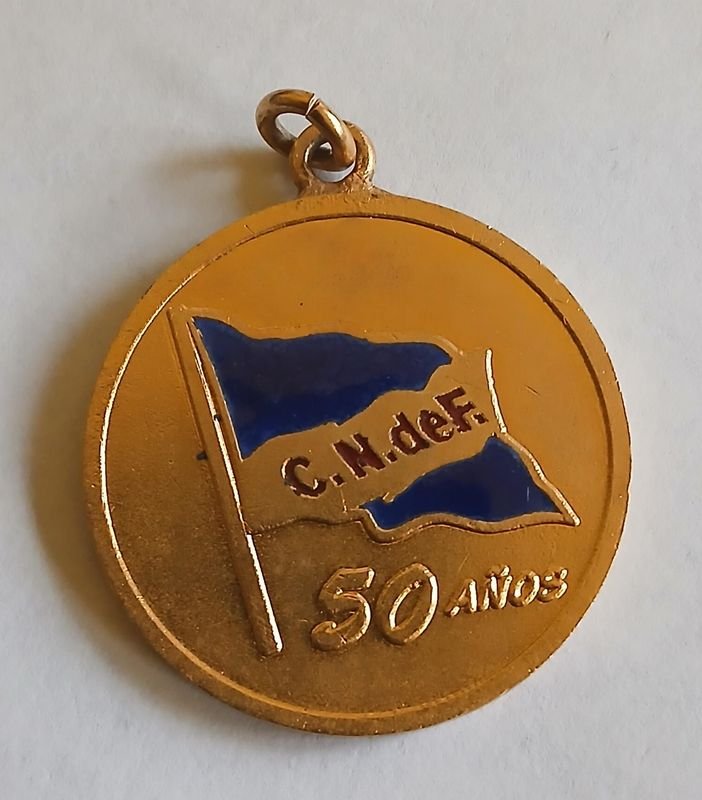Medalla Conmemorativa "C.N. de F. 50 Años" 2012