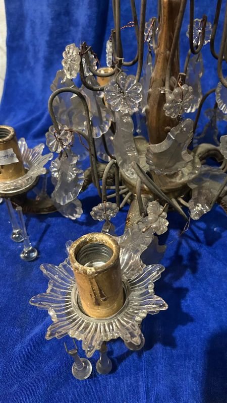 Lámpara de bronce con caireles de cristal - imagen 2