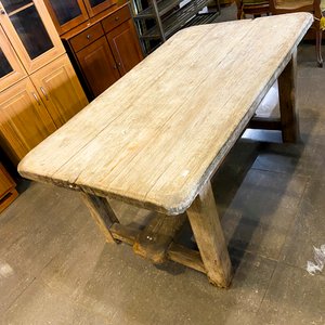 Mesa Rústica de Madera Clara Estilo Campo - imagen 2