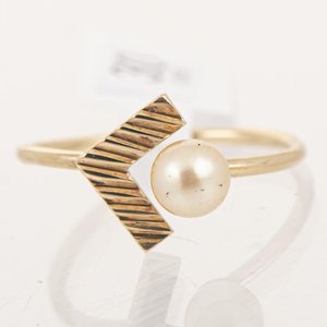 Lote siguiente: Anillo de Oro 18k con Perla