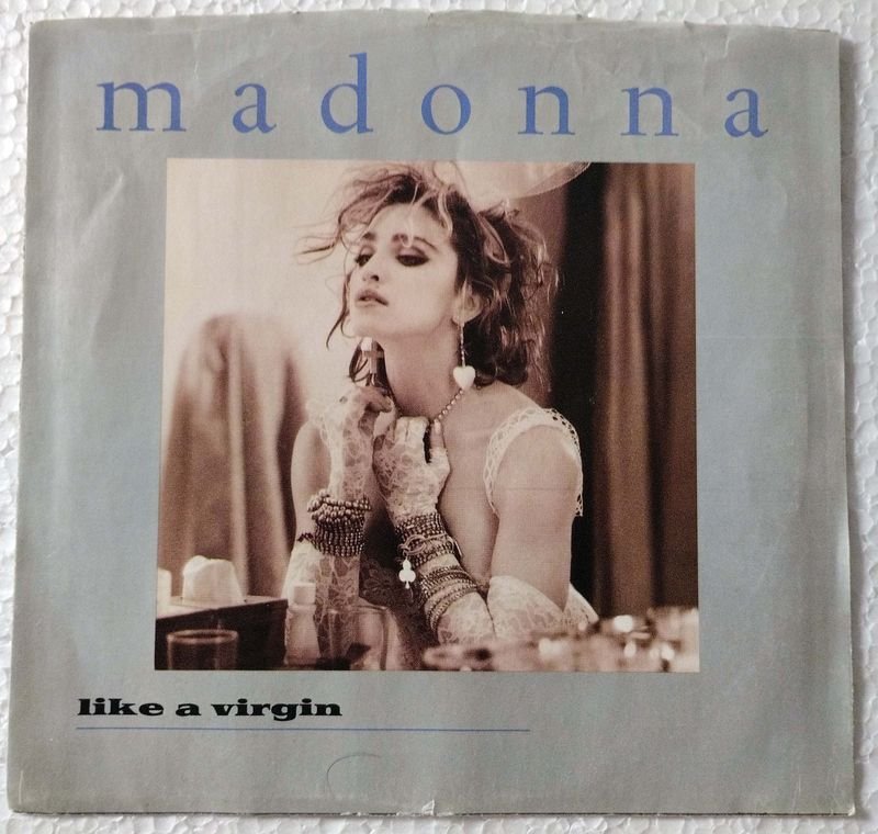 Lote siguiente: Vinilo de Madonna - Like a Virgin y Stay