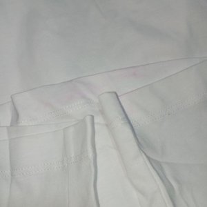 Remera Blanca Algodón Talle L Marca "MONASTERY" con Estampa - imagen 4
