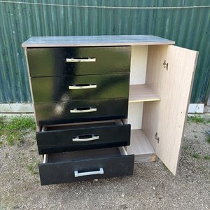 Cajonera de 5 cajones y 1 puerta, buen estado - imagen 4