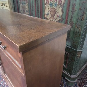 Aparador Moderno Madera Enchapada con Detalles en Laterales - imagen 6