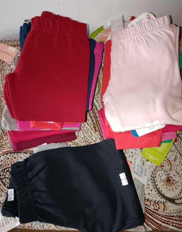 Lote de calzas y pañales para bebés - imagen 3
