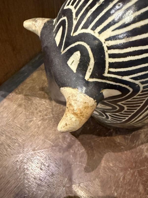 Vaso decorativo de cerámica con cuernos - imagen 4