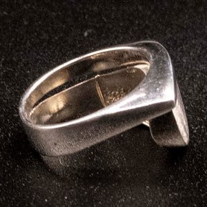 Anillo de Plata 925 con Diseño Moderno - imagen 2