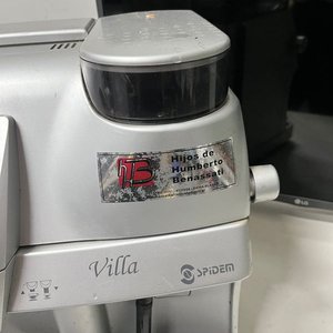 Máquina de Café Spidem Villa Semi-Profesional y TV Plasma LG 32" - imagen 4