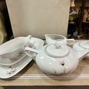 Conjunto de Porcelana Olmos Uruguaya con Flores Rosadas - 5 Piezas - imagen 14