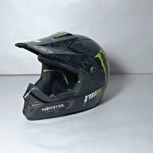 Lote siguiente: Casco "Monster" O'Neal para Competencia Talle XXS
