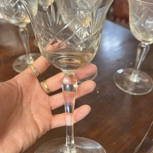 Juego de 6 Copas Antiguas de Cristal Tallado con Decoración Geométrica y Floral - imagen 3