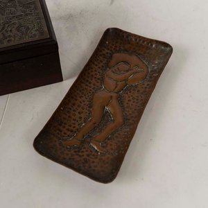 Cofre de Madera con Tapa de Cobre Repujado y Bandeja de Cobre Repujado - imagen 2