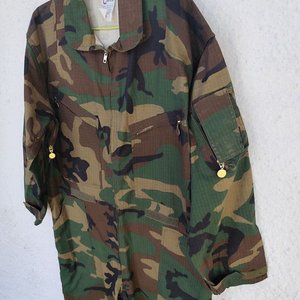 Mono Mameluco Militar Camuflado Woodland Talle Único - imagen 3