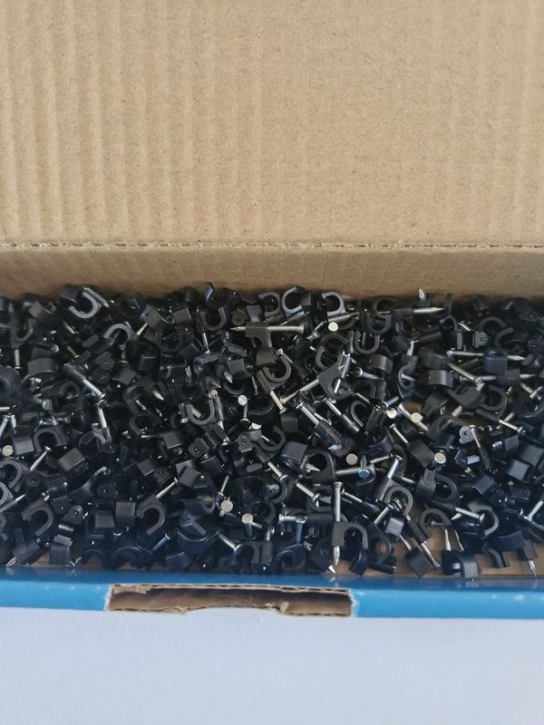 Lote siguiente: Cajas de Grampas Plásticas