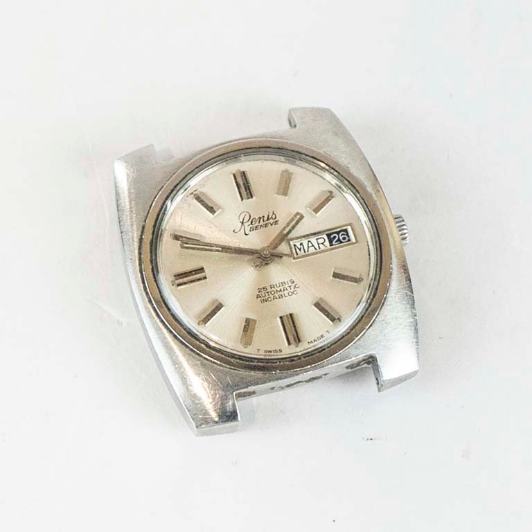 Lote anterior: Reloj de plata en buen estado