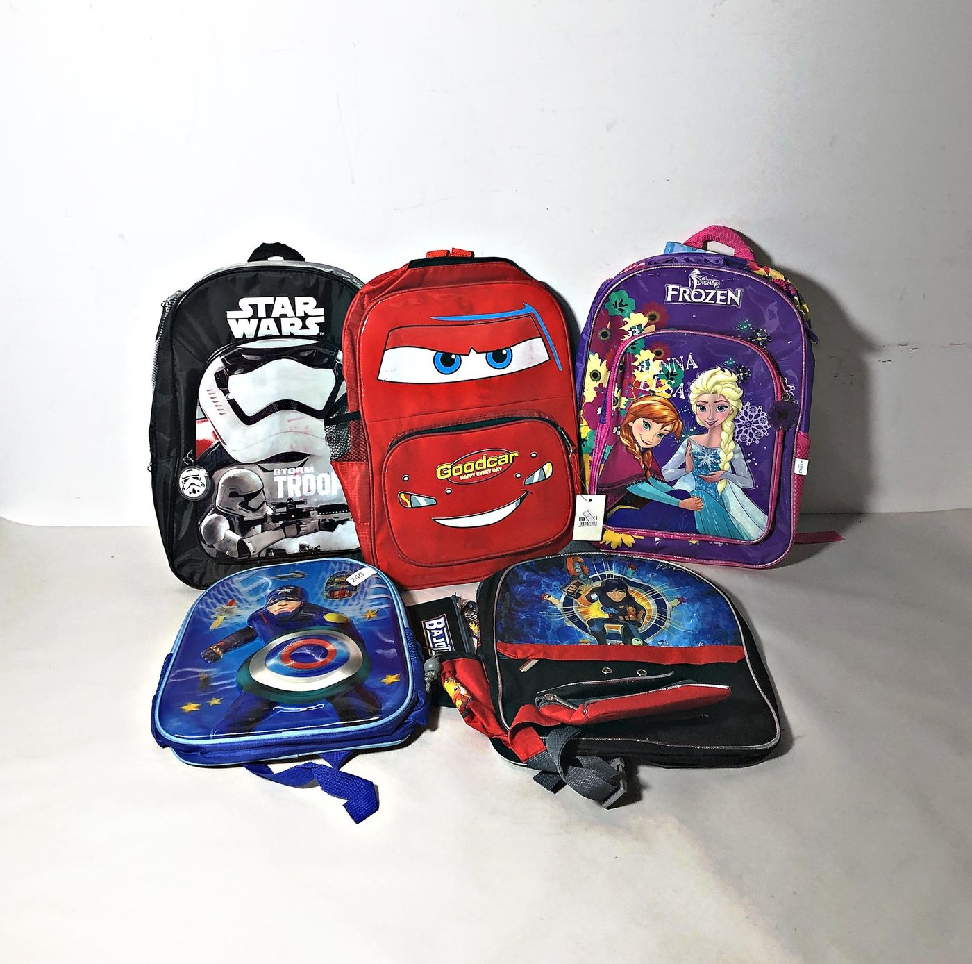 Lote de 5 Mochilas Infantiles: Star Wars, Cars, Frozen y Bajoterra