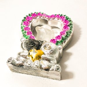 Lote de 5 Adornos Decorativos: Ositos, Florero y Más - imagen 6