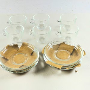 Lote anterior: Juego de Seis Tazas de Vidrio con Platillos