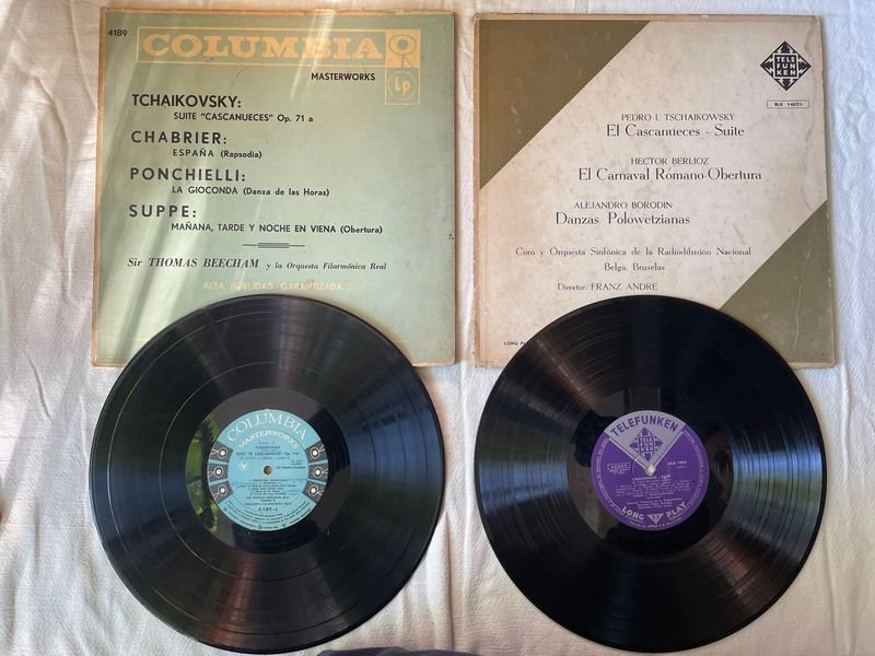 Lote de 2 Discos de Vinilo de Música Clásica: Tchaikovsky y Borodin