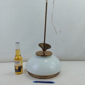 Lámpara de Techo Vintage Globo Cristal Opalino y Metal Calado Geométrico - imagen 1