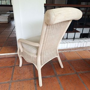 Butaca de Ratan con Respaldo Alto y Asiento Tapizado - imagen 3