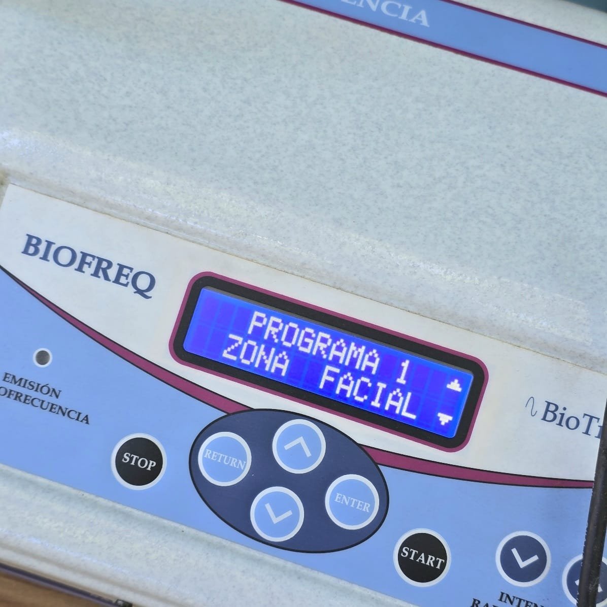 Item lote-15-equipo-radio-terapia - Image 3