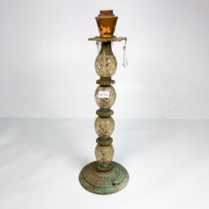 Lámpara de Mesa Antigua de Metal y Vidrio Tallado - imagen 2