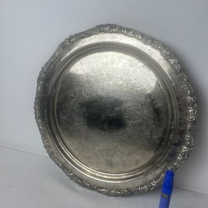 Centro de Mesa Redondo en Platería Cincelada - imagen 7