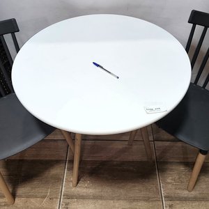 Juego Desayunador Eames Redondo Laqueado con 2 Sillas Winsor PVC Gris - imagen 3