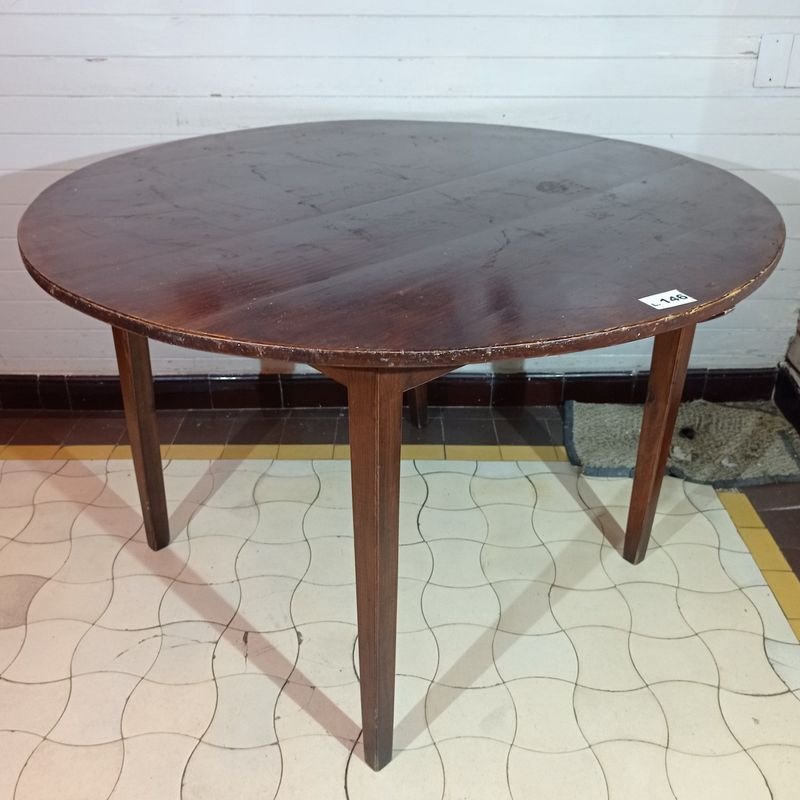 Mesa de madera circular en buen estado - imagen 4