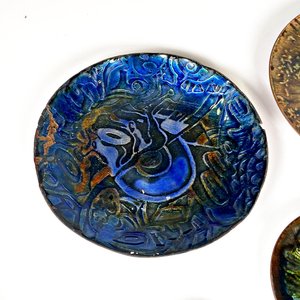 Seis Centros Decorativos en Cobre y Esmalte, Dos Tamaños - imagen 3
