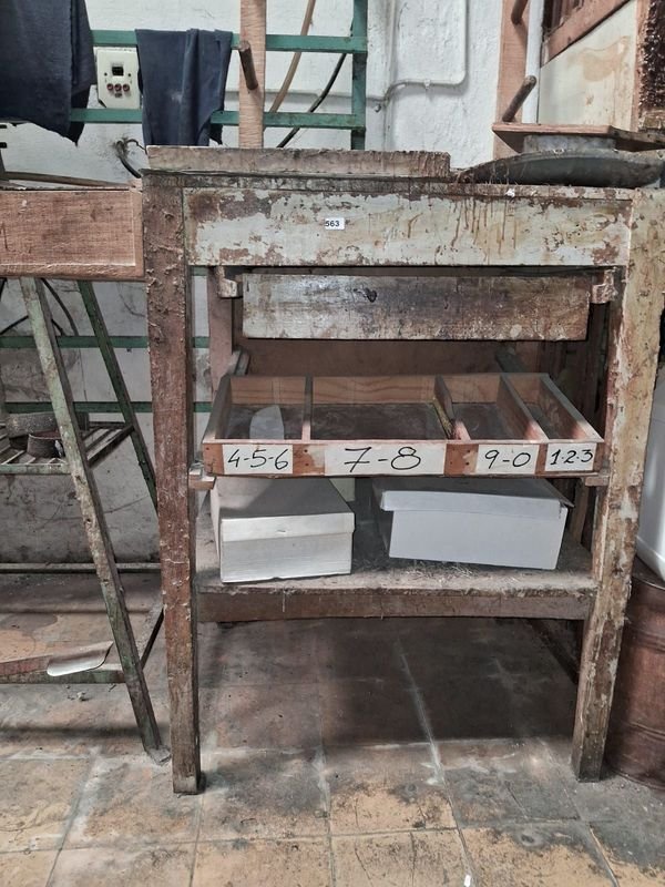 Lote de 2 Mesas de Trabajo de Madera Rústicas