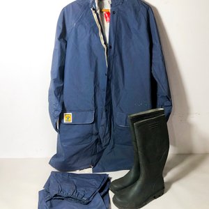 Lote anterior: Equipo de Lluvia Azul Talle M y Botas de Goma Negras Talle 41