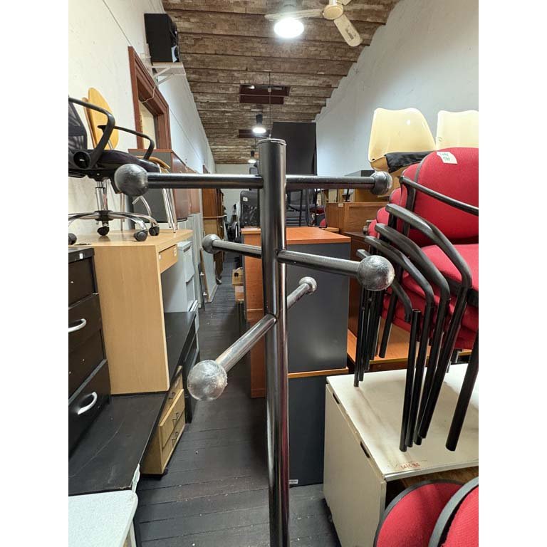 Item 2104576 - Image 1