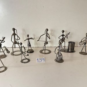 Lote anterior: Adornos de Metal Pulido: Orquesta Sinfónica de 9 Figuras