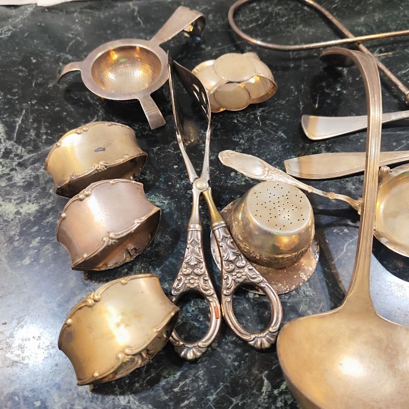 Gran lote de utensilios de cocina en metal - imagen 2