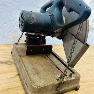 Lote siguiente: Lote #052 – Sierra sensitiva de mesa Henhell