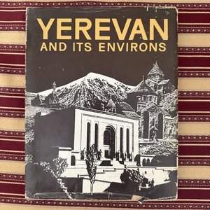 Lote de 4 Libros: Yerevan, Florencia, Moscú y Lo Asombroso - imagen 3