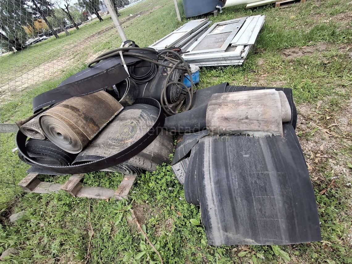 Lote de Materiales Industriales y Repuestos Varios