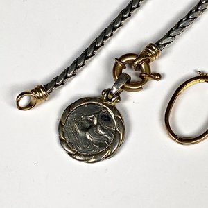 Lote de Joyería Variada: Gemelos, Cadena, Caravanas y Más - imagen 3