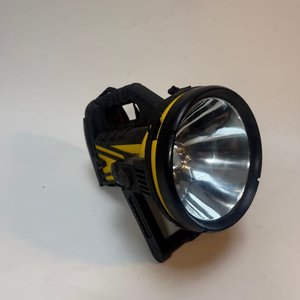 Linterna Recargable Grande Negra y Amarilla con Asa - imagen 2
