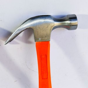 Dos Martillos de Carpintero con Mango Naranja - imagen 2
