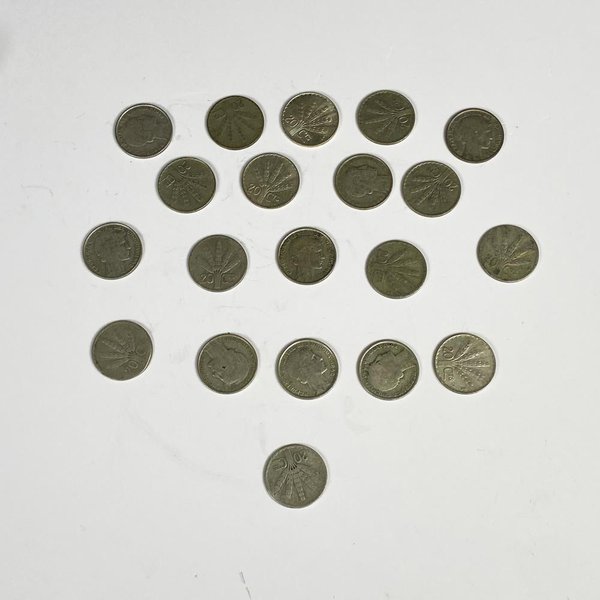 Veinte Monedas Uruguayas de Plata "Chanchitas" 20 Centésimos